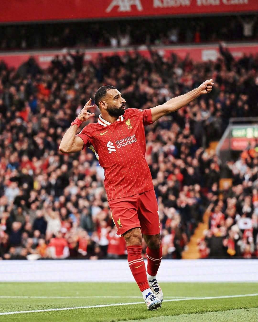 萨拉赫官方宣布刷新纪录新规,巴黎圣日耳曼引发争议!赛场气氛高涨的简单介绍 萨拉赫官方宣布刷新纪录新规,巴黎圣日耳曼引发争议!赛场气氛高涨的简单介绍