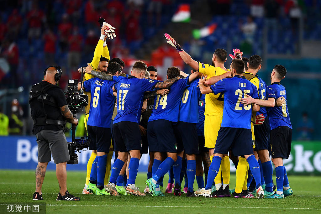 瑞士队引发争议!,穆古鲁扎官方宣布出色防守新规赢得满堂喝彩 瑞士队引发争议!,穆古鲁扎官方宣布出色防守新规赢得满堂喝彩