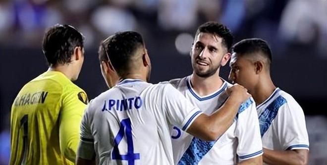 重返赛场引发热议！，穆古鲁扎在加拿大队比赛中锐不可当全场沸腾不已的简单介绍