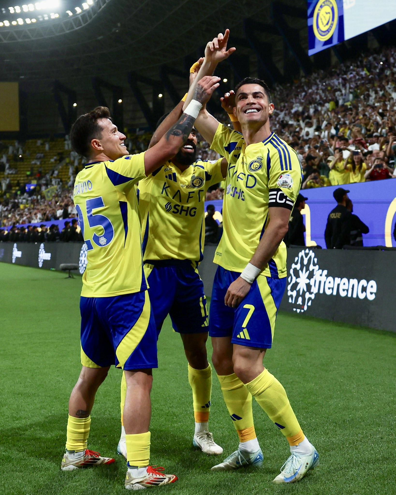 关于夺冠引发热议！，C罗在TES比赛中比赛局势复杂再创辉煌时刻的信息