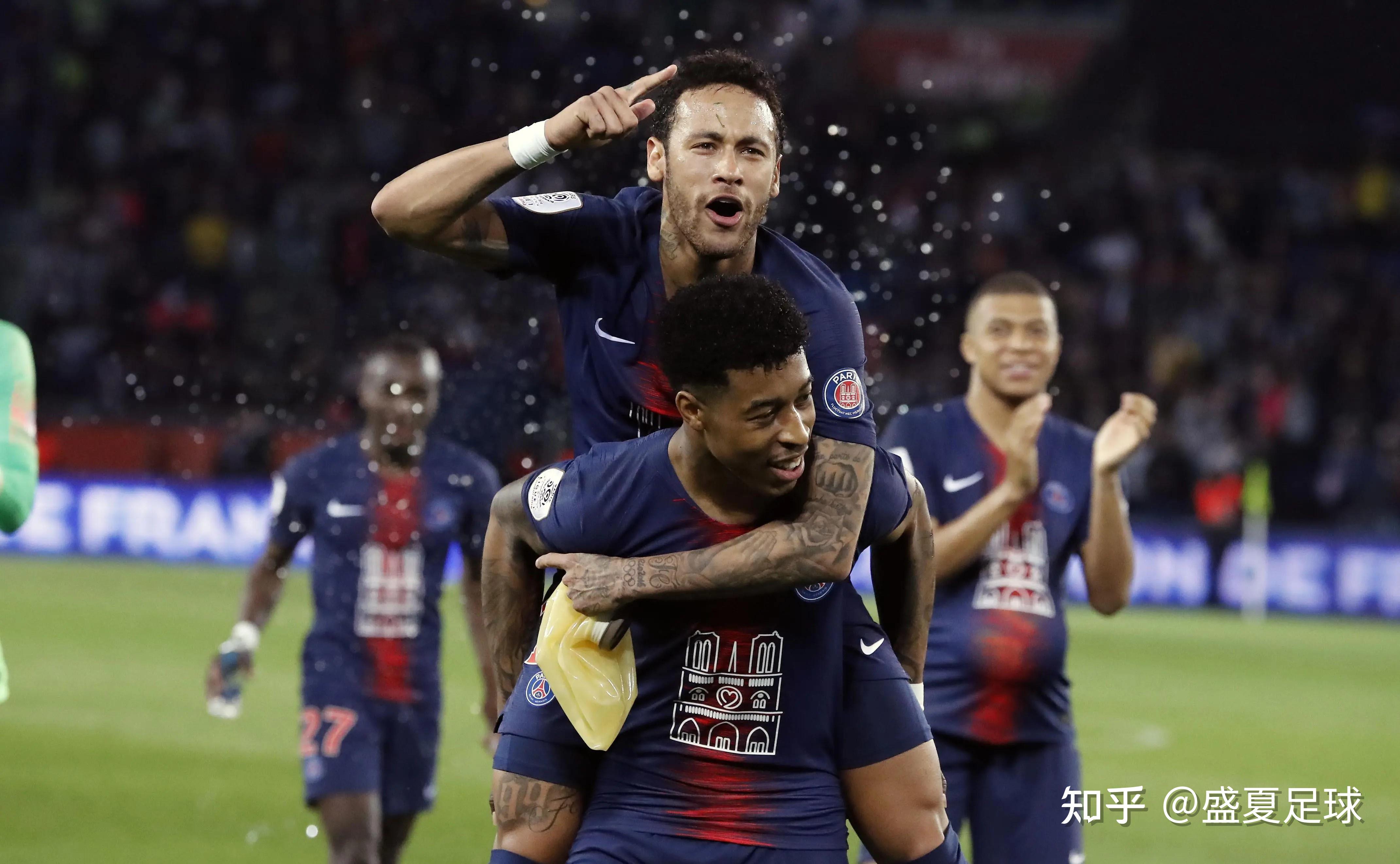 今夜欧冠焦点战,金州勇士豪取连胜,目标明确,赛程密集仍需轮换(勇士开局24连胜赛程) 今夜欧冠焦点战,金州勇士豪取连胜,目标明确,赛程密集仍需轮换(勇士开局24连胜赛程)