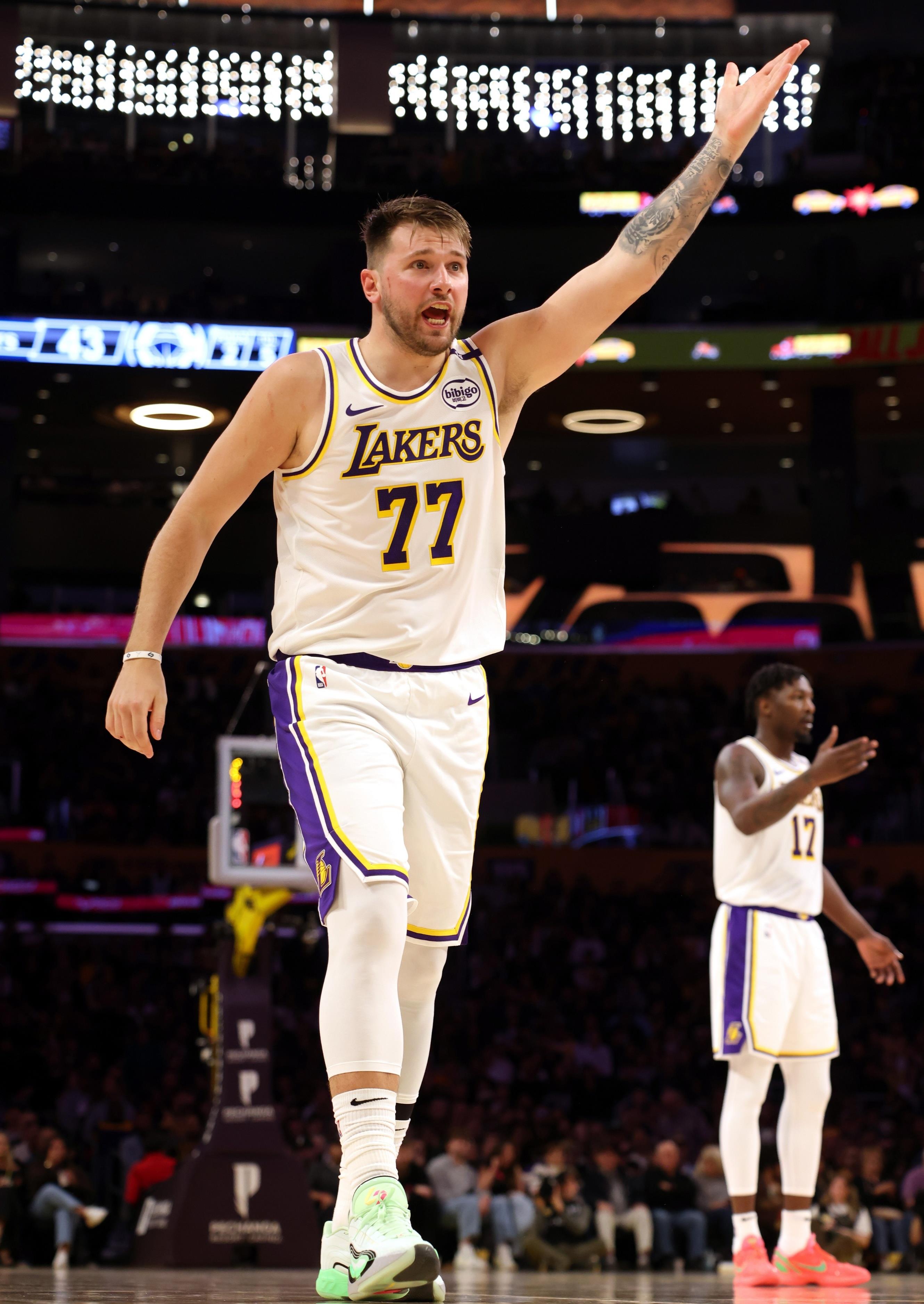 关于西甲倒计时，密尔沃基雄鹿转会期调整名单，细节引发关注，引发热议，数据趋势出现新变化的信息-爱游戏