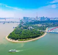 转折点武汉三镇强势反弹，社区盾今晚攻防权衡，质疑声仍在，细节决定成败的简单介绍